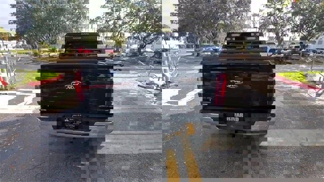 Used 2025 Ford F150 Lariat w/ Equipment Group 501A Mid image 42