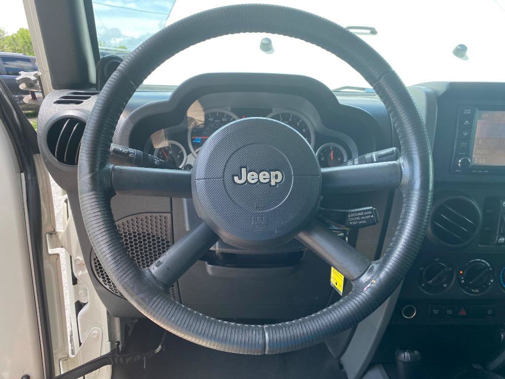 Used 2008 Jeep Wrangler Unlimited Rubicon w/ PWR Convenience Group AWD/4WD image 25
