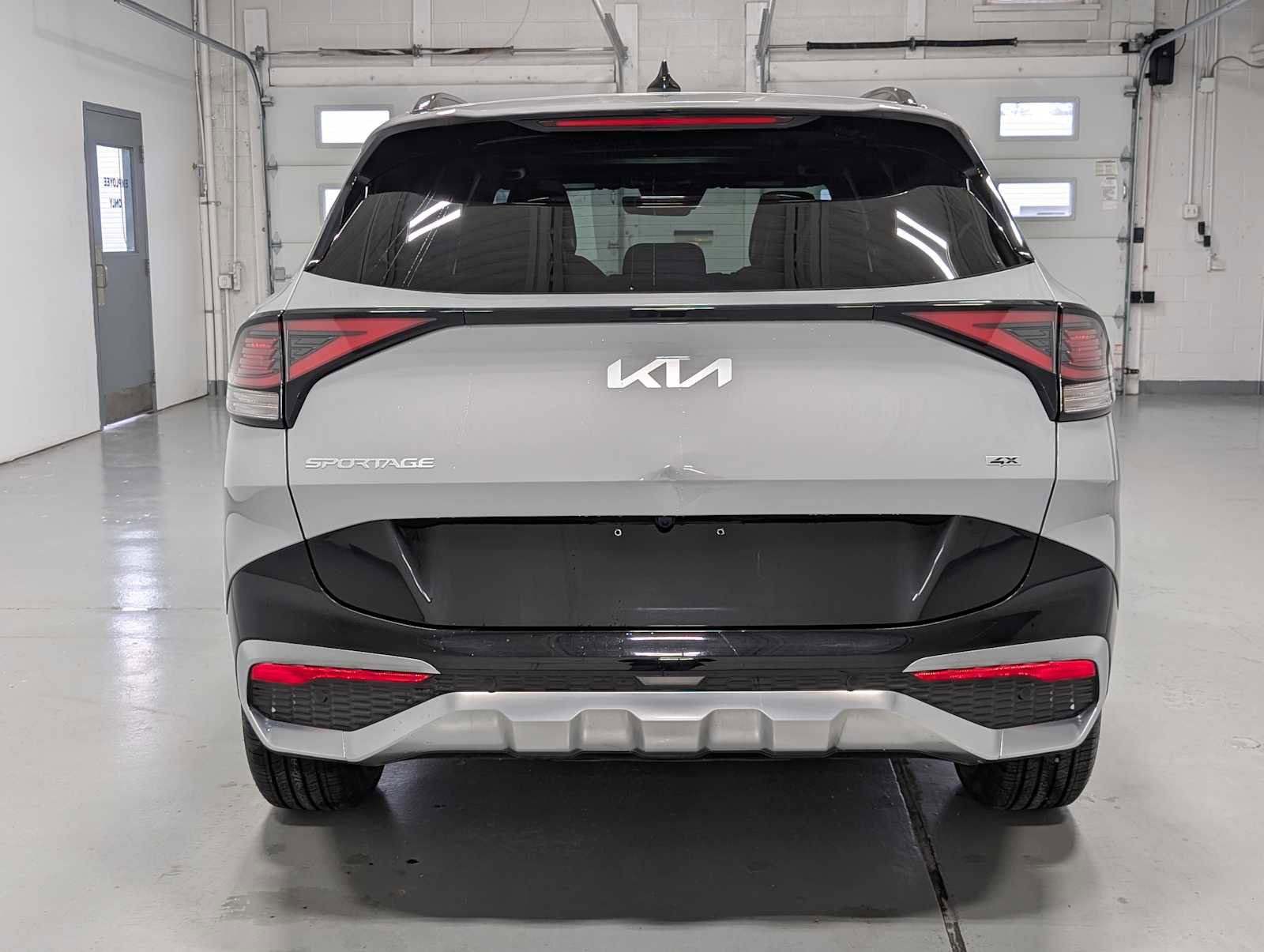Certified 2023 Kia Sportage SX AWD/4WD image 9