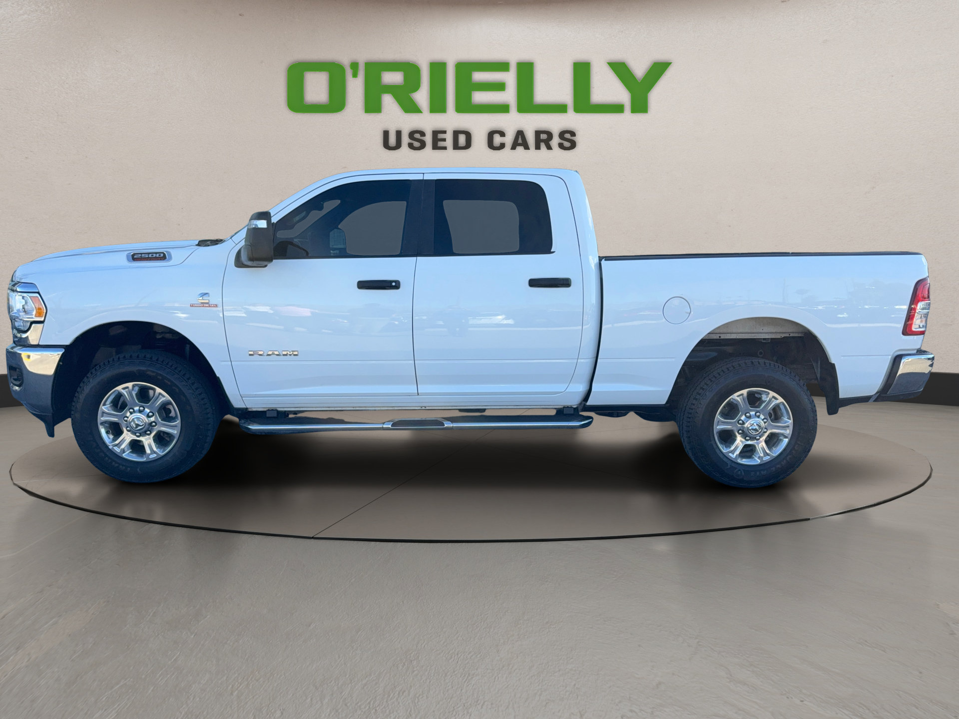 Used 2024 RAM 2500 Big Horn AWD/4WD image 3
