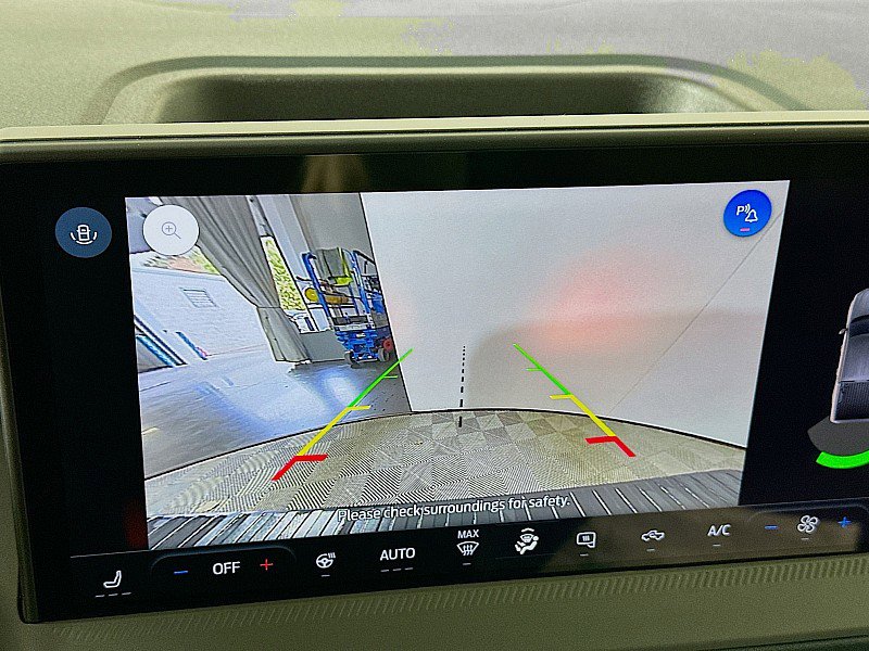 New 2025 Ford Maverick XLT w/ XLT Luxury Package image 13