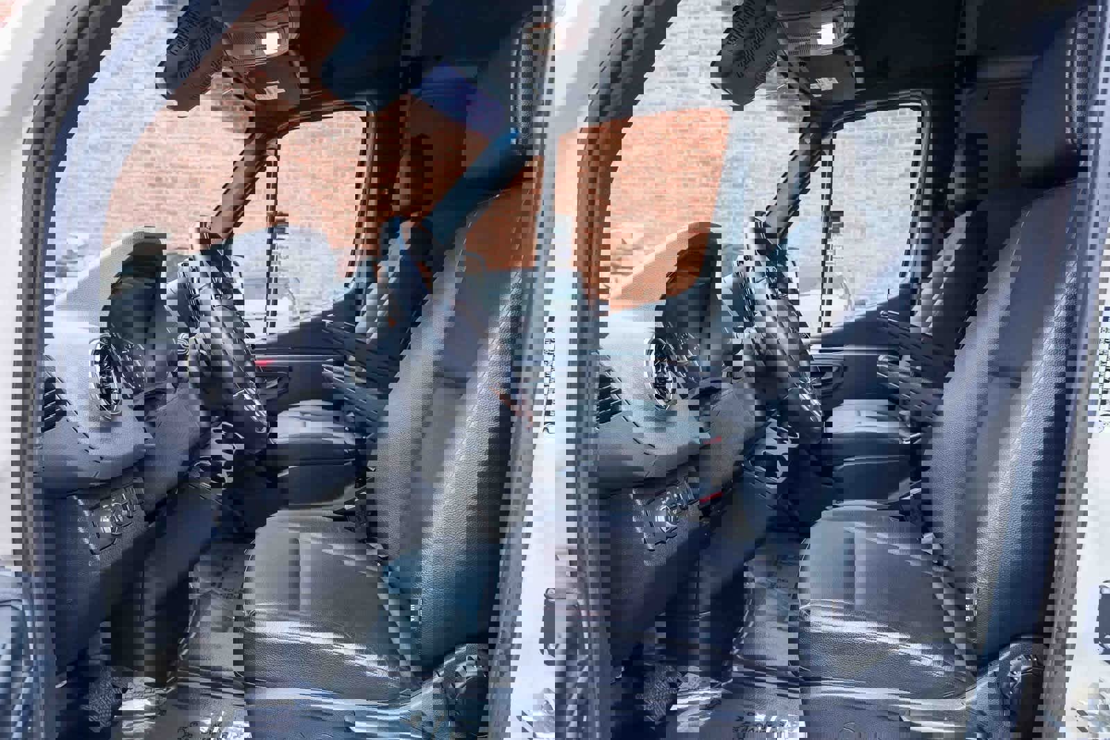 Used 2024 Mercedes-Benz Sprinter 2500 image 21