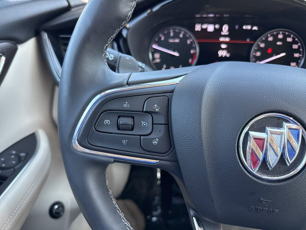 Used 2023 Buick Envision Avenir image 26