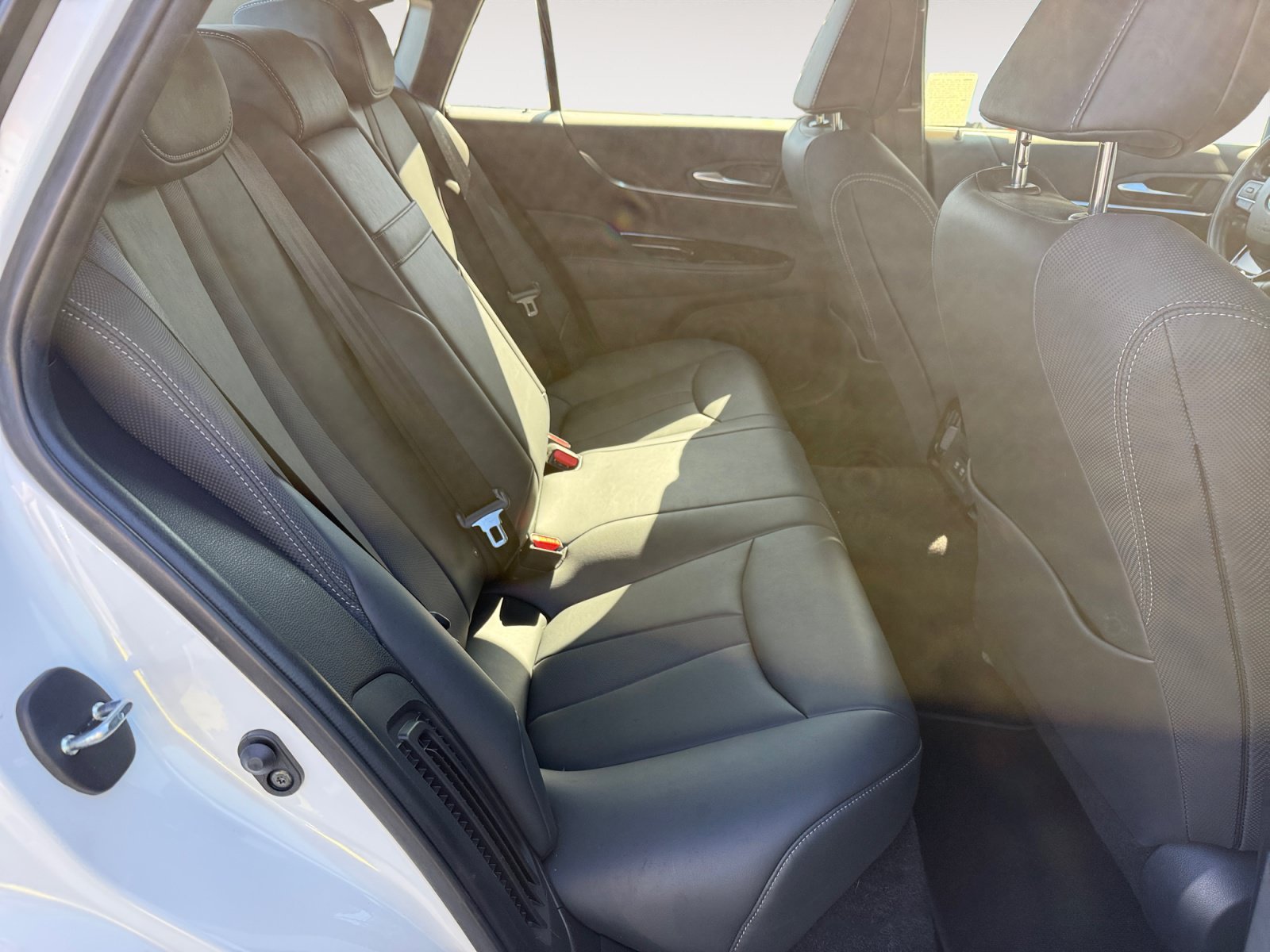 Used 2021 Toyota Mirai w/ Advanced Technology Package RWD image 18