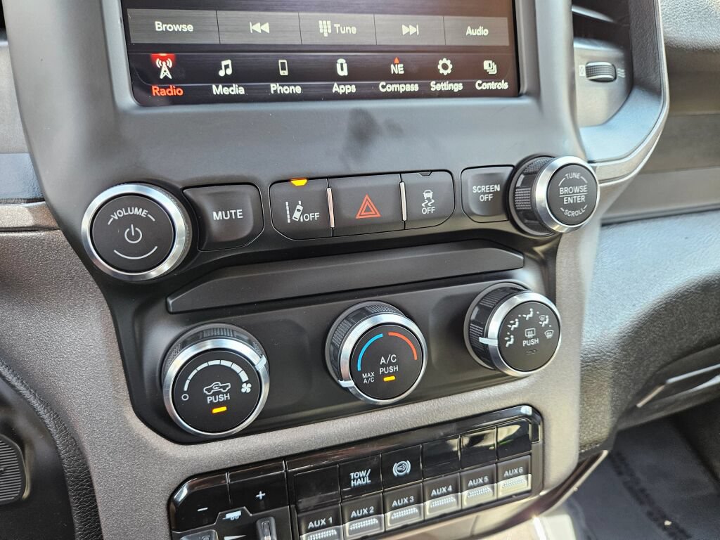 Used 2020 RAM 3500 Tradesman w/ Safety Group AWD/4WD image 28
