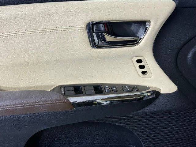 Used 2015 Toyota Avalon XLE Touring FWD image 12