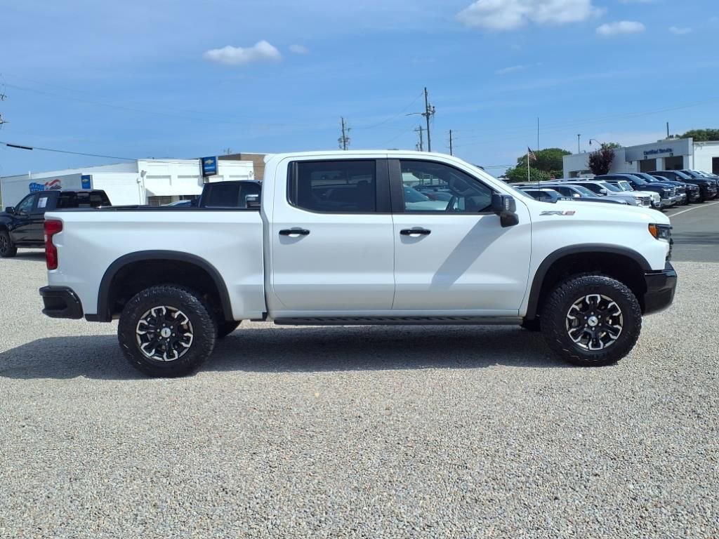 Used 2023 Chevrolet Silverado 1500 ZR2 w/ Technology Package image 8