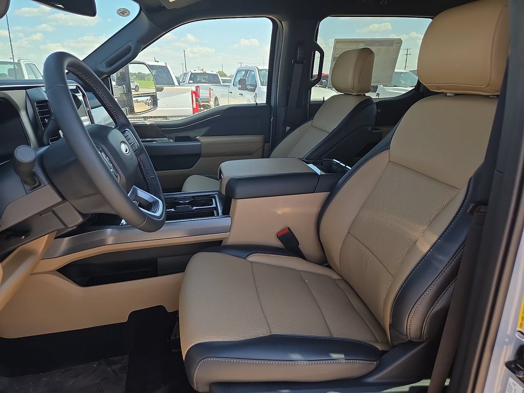 New 2026 Ford F250 Lariat w/ Black Appearance Package AWD/4WD image 18