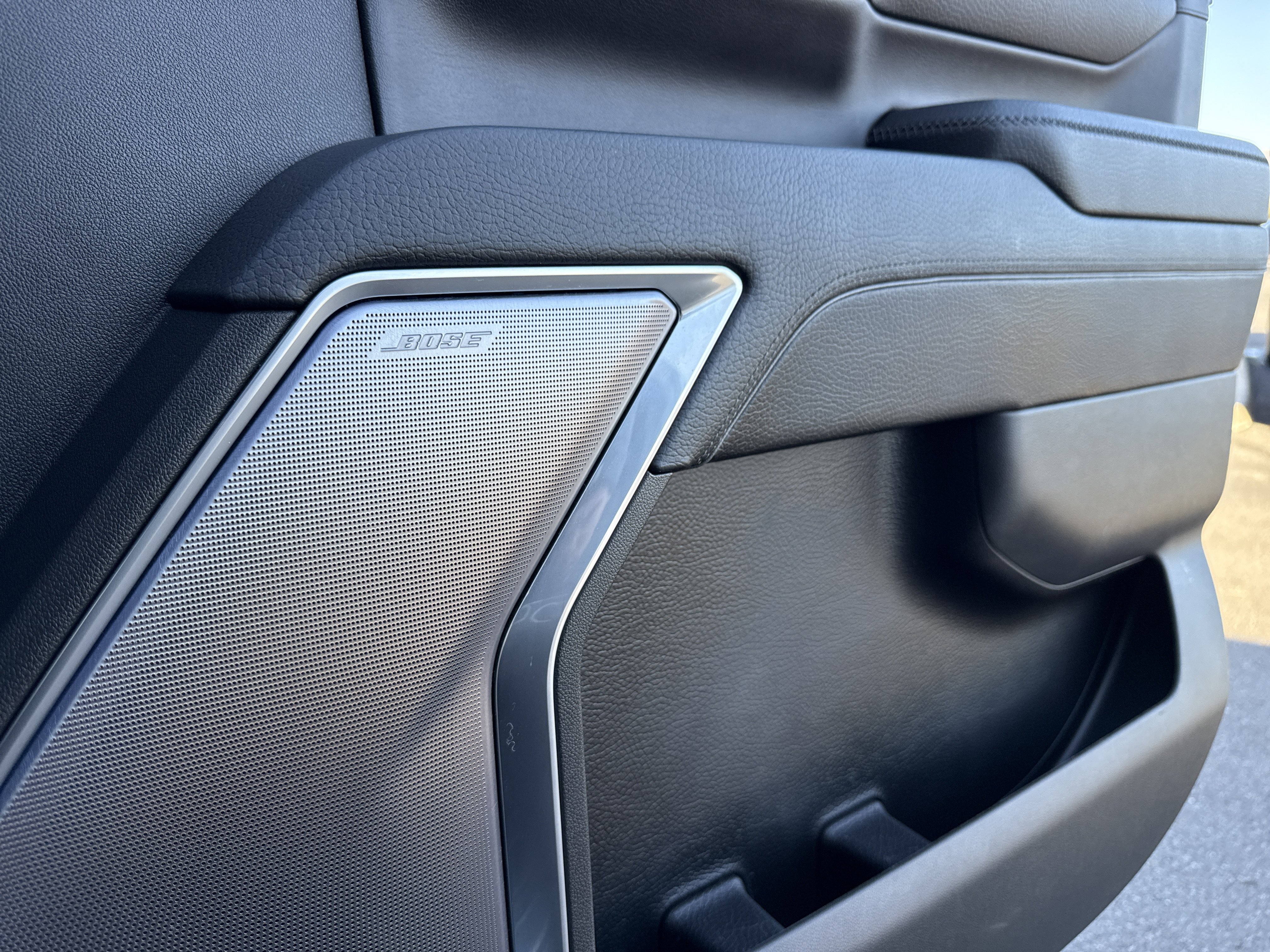 Used 2024 GMC Sierra 3500 Denali w/ Denali Reserve Package image 44