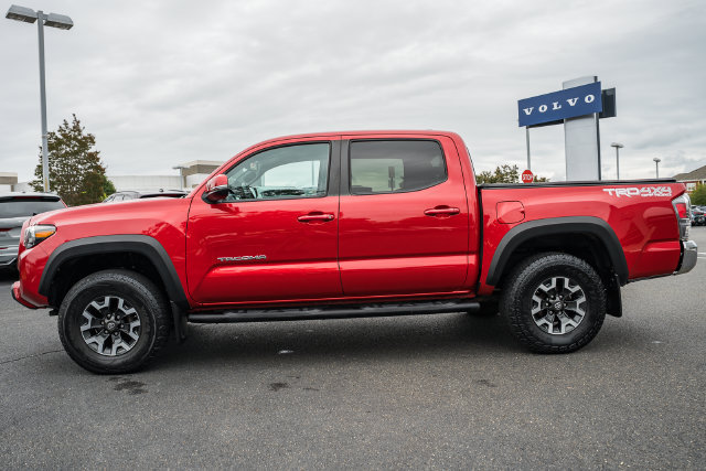 Used 2020 Toyota Tacoma TRD Off-Road AWD/4WD image 4