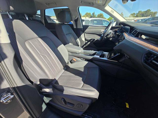 Used 2019 Audi e-tron Premium Plus AWD/4WD image 10
