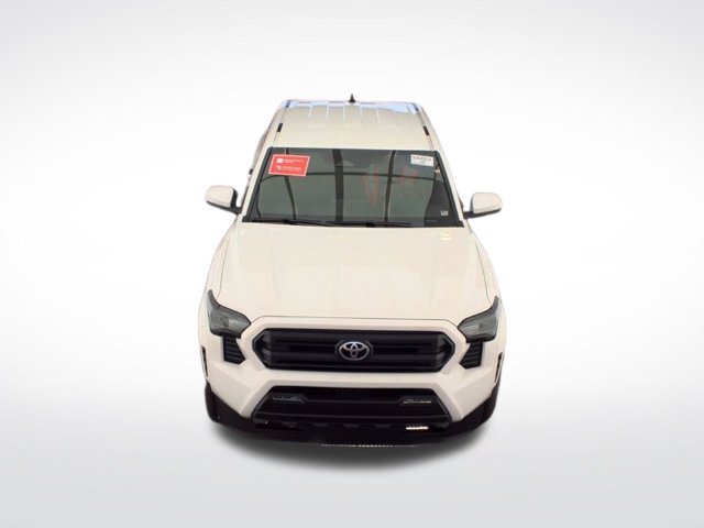 Used 2025 Toyota Tacoma SR5 AWD/4WD image 7