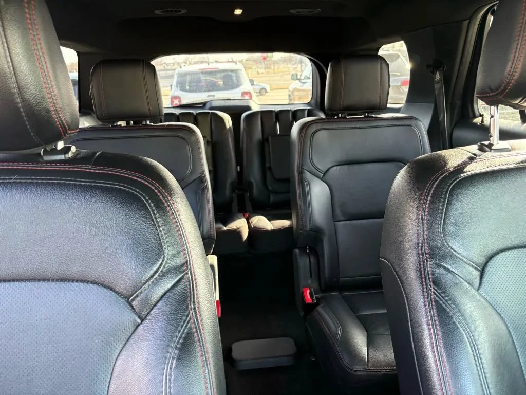 Used 2019 Ford Explorer Sport w/ Equipment Group 401A AWD/4WD image 22