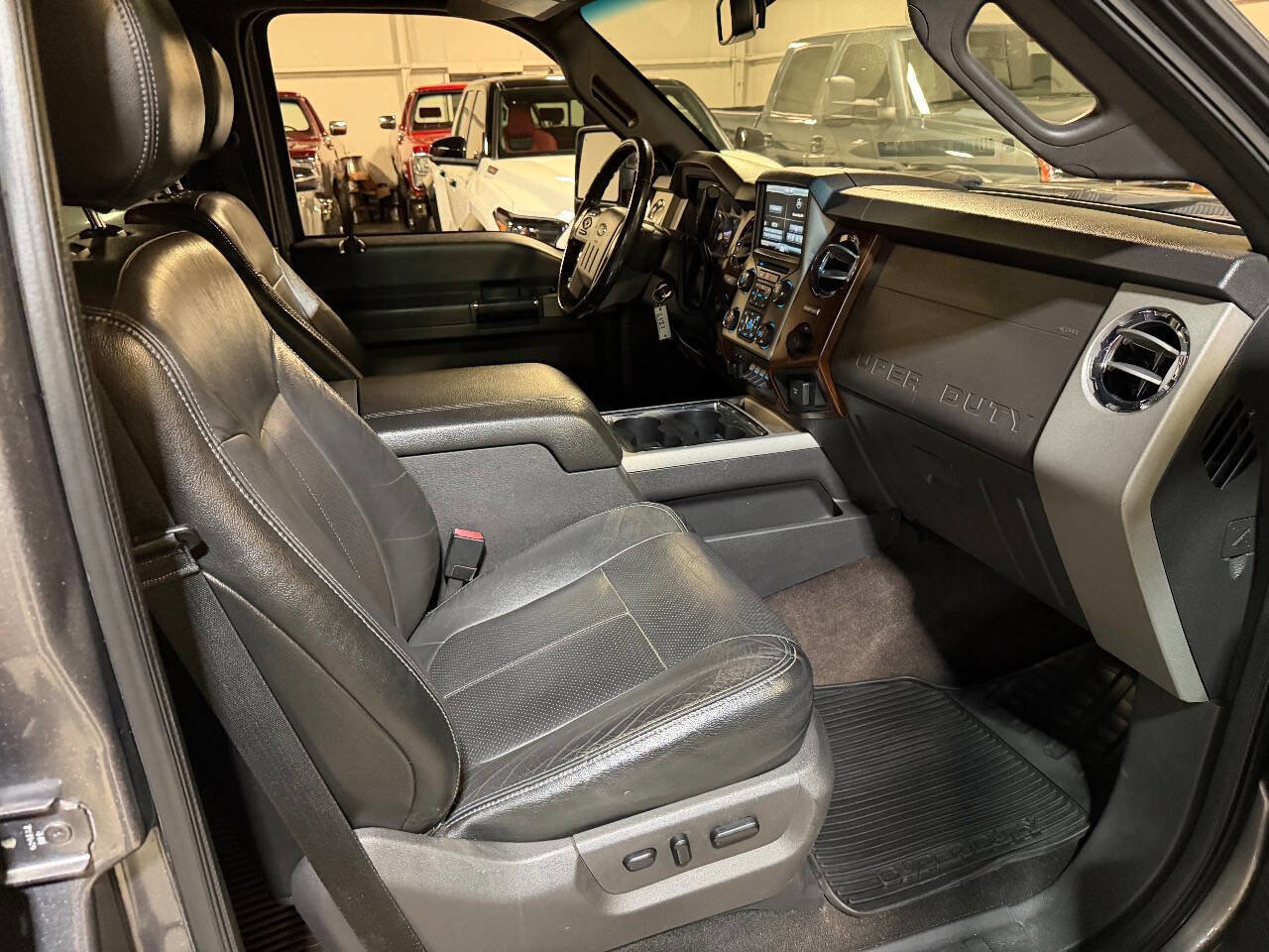Used 2013 Ford F450 Lariat w/ Lariat Ultimate Pkg image 13