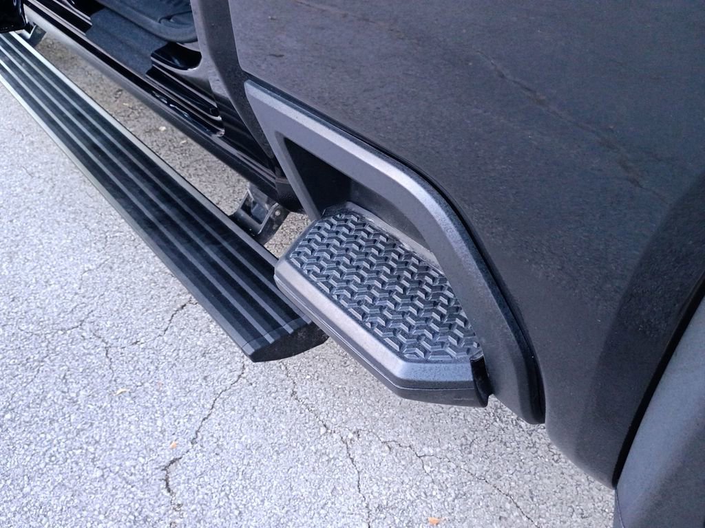 Used 2024 GMC Sierra 2500 AT4 w/ AT4 Premium Plus Package image 28