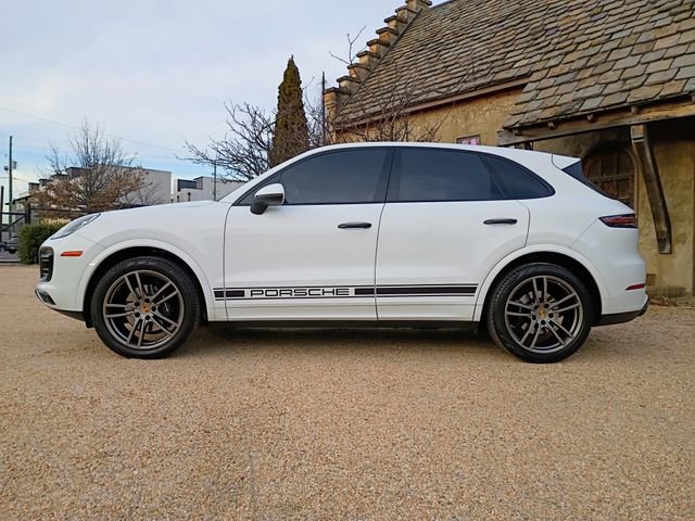 Used 2020 Porsche Cayenne image 8