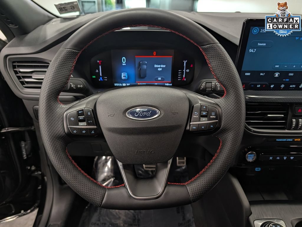 Used 2023 Ford Escape ST-Line w/ Tech Pack #1 AWD/4WD image 23