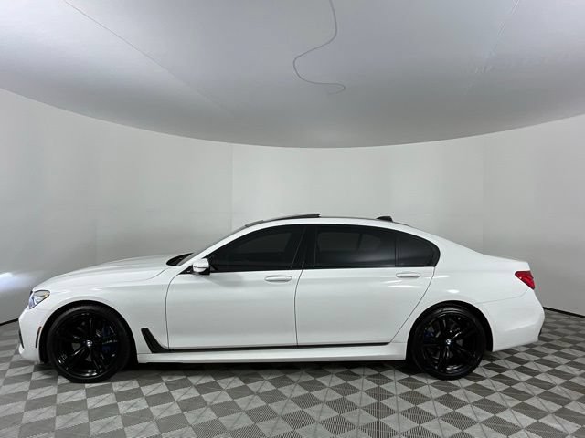 Used 2017 BMW 740i RWD image 8