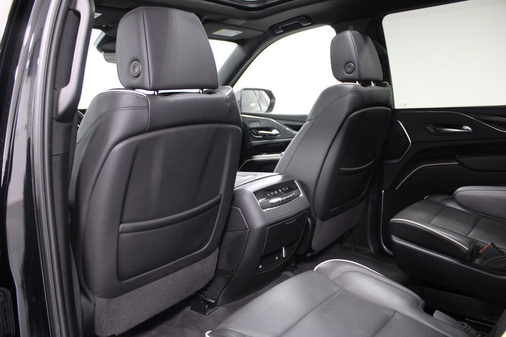 Used 2024 Cadillac Escalade ESV Sport RWD image 26