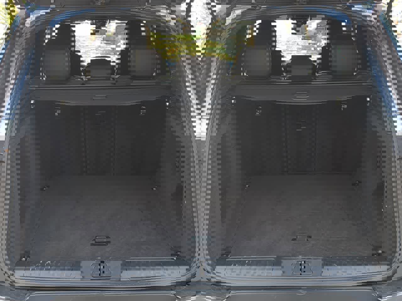 Used 2025 Land Rover Range Rover Sport SE image 37