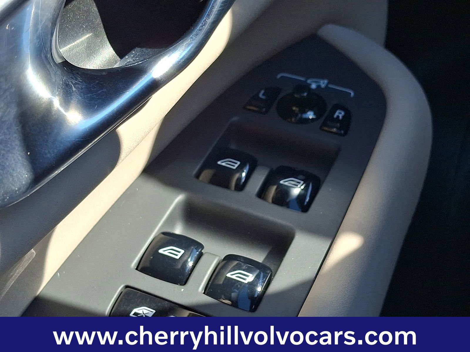 Certified 2025 Volvo XC90 B5 Plus image 27