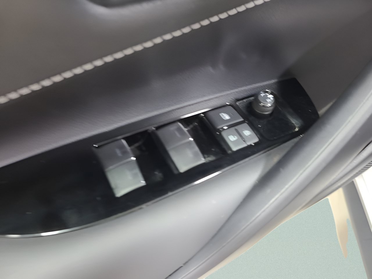 Used 2022 Toyota Corolla SE FWD image 20