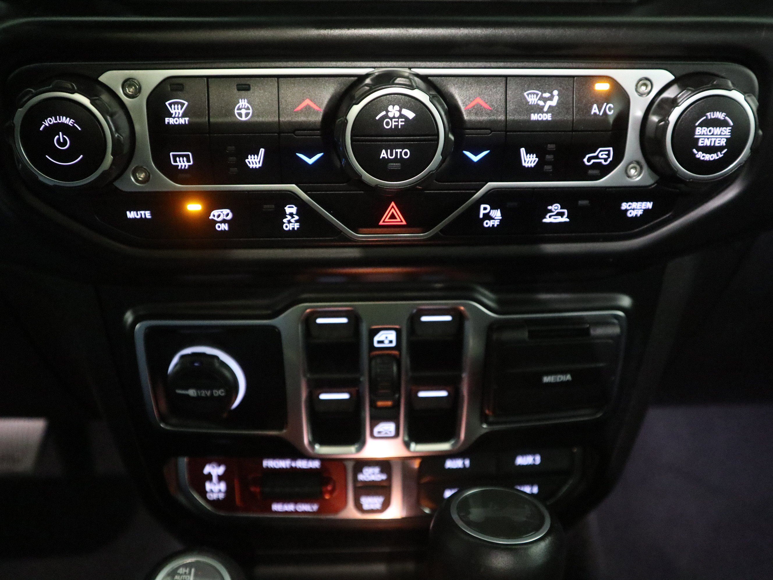 Used 2023 Jeep Wrangler Unlimited Rubicon 392 w/ Trailer Tow Package image 26