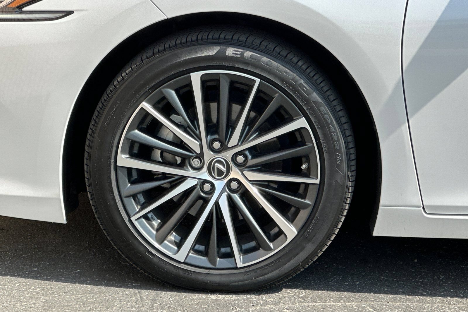 Certified 2023 Lexus ES 350 w/ Premium Package FWD image 29