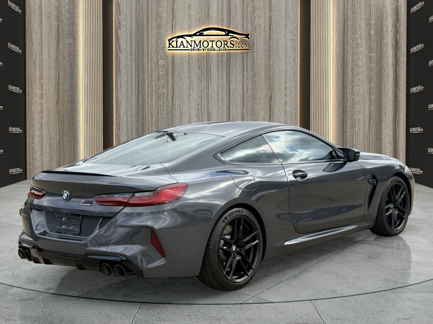 Used 2020 BMW M8 Competition AWD/4WD image 7