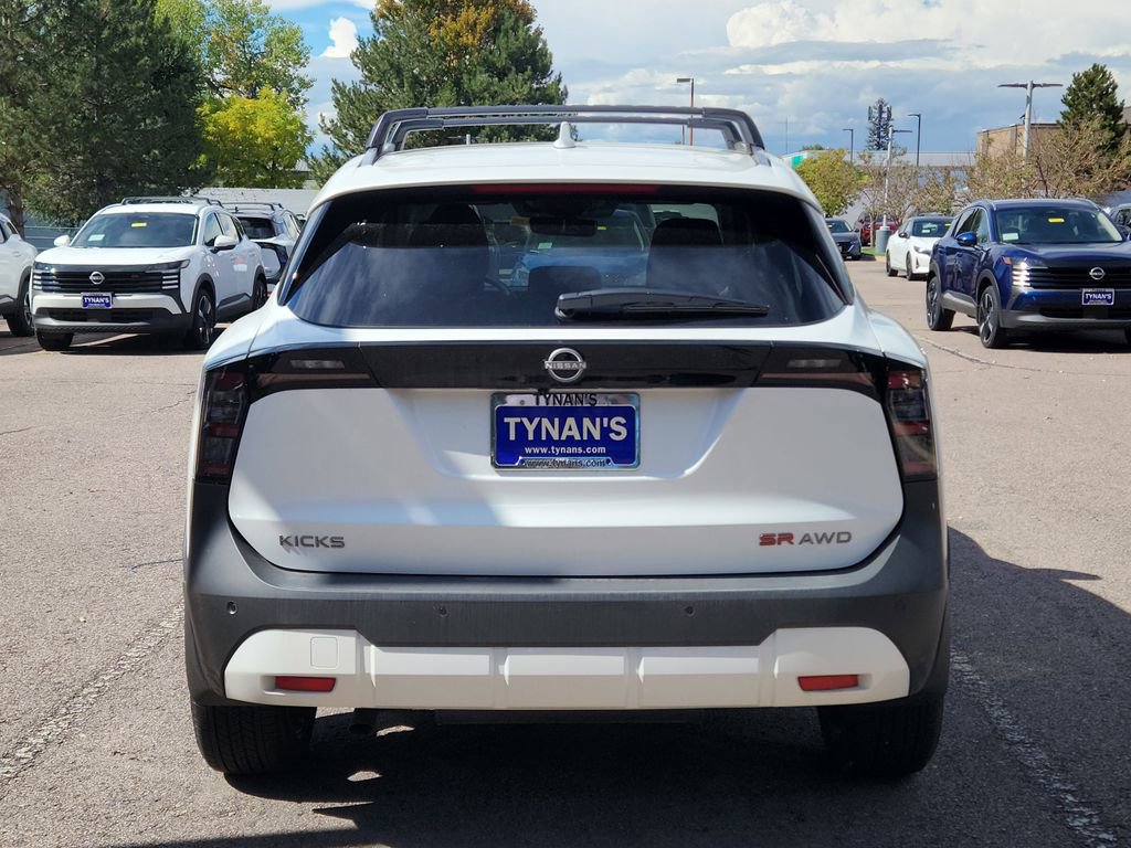 New 2025 Nissan Kicks SR w/ Interior Electronics Package image 4