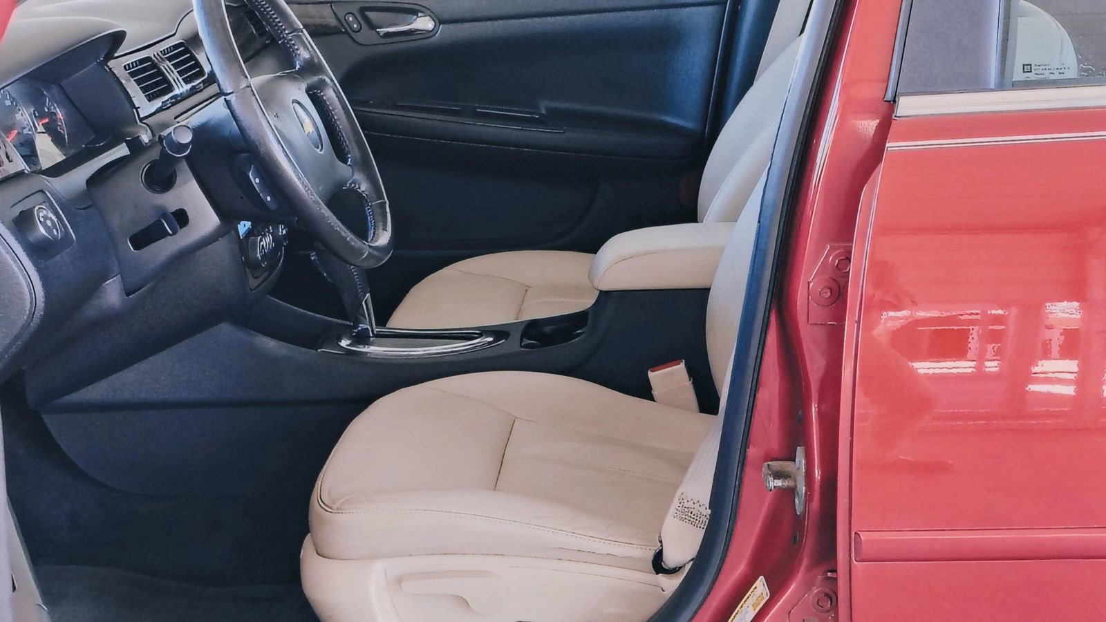 Used 2013 Chevrolet Impala LTZ image 13