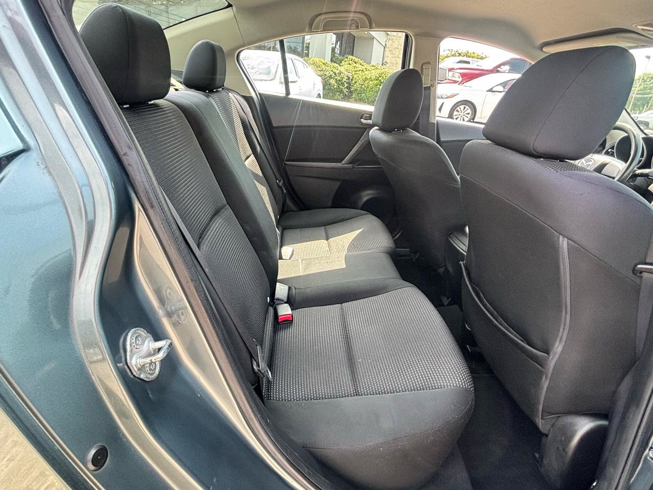 Used 2013 MAZDA MAZDA3 i SV w/ Convenience Pkg FWD image 74