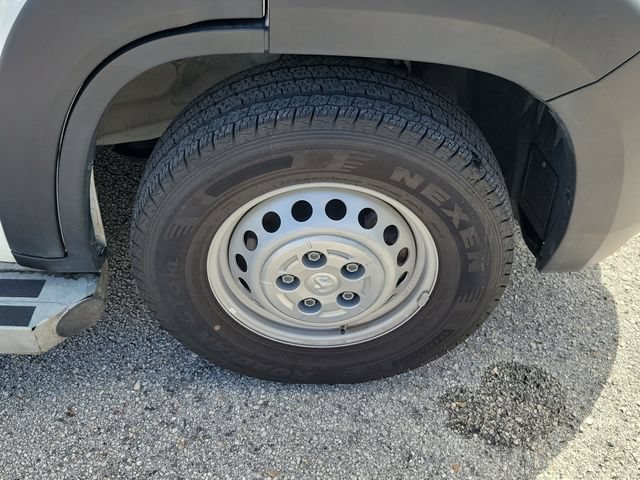 Used 2025 RAM ProMaster 2500 w/ U-Haul Equipment Group FWD image 7
