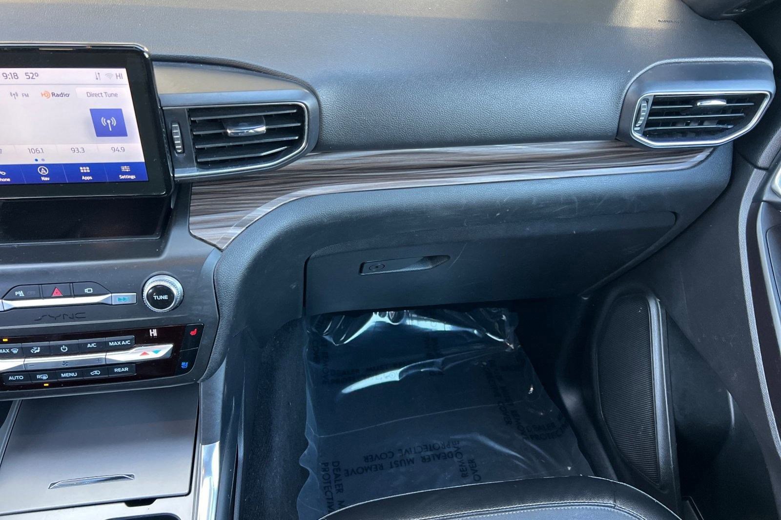 Used 2020 Ford Explorer Limited image 29