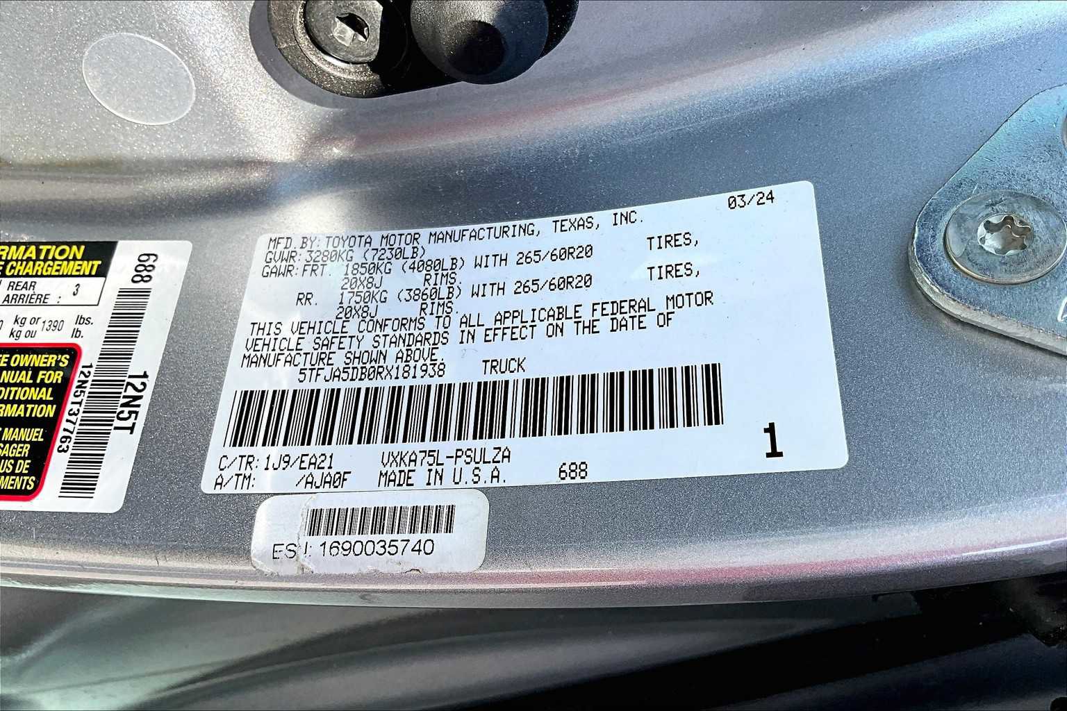 Used 2024 Toyota Tundra Limited image 30