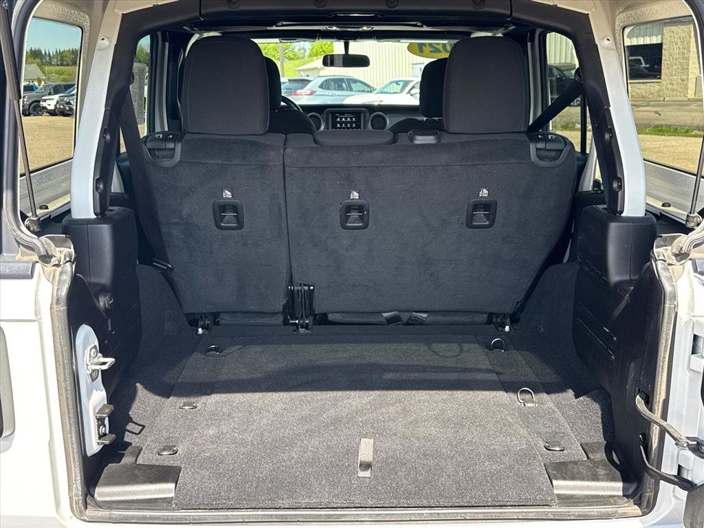 Used 2021 Jeep Wrangler Unlimited Sport AWD/4WD image 5