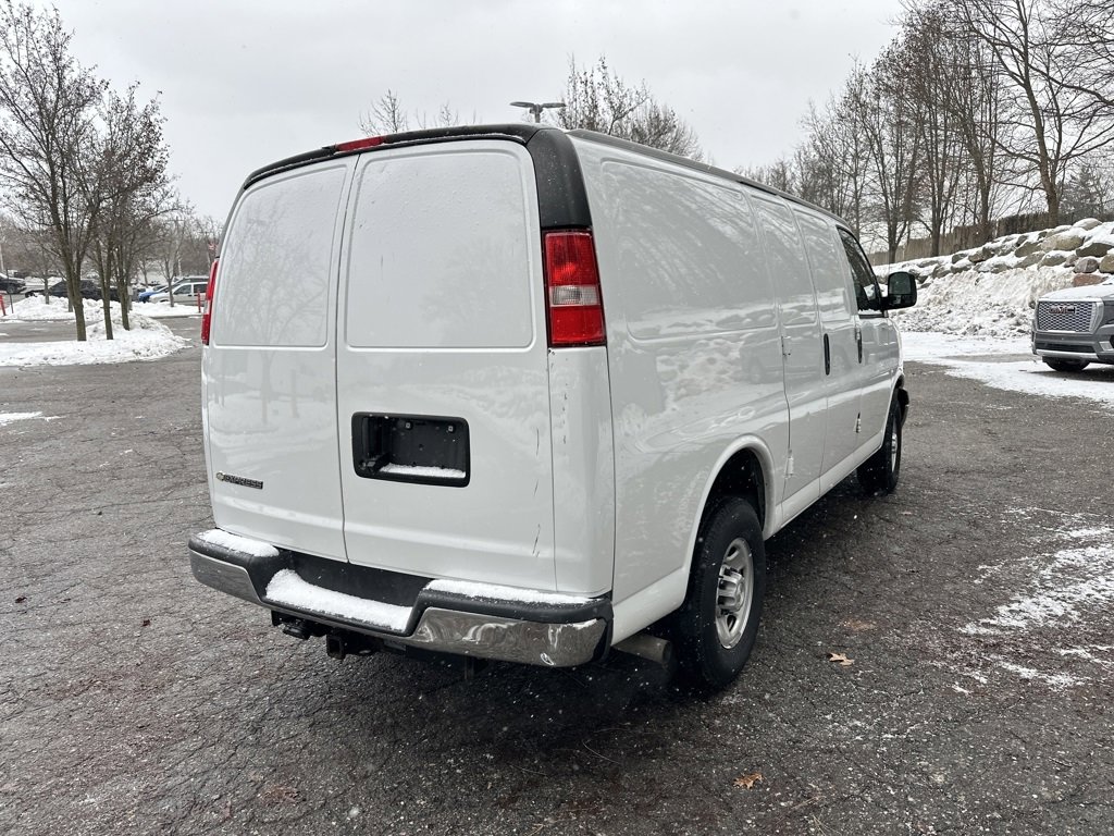 Used 2021 Chevrolet Express 2500 w/ Driver Convenience Package image 5