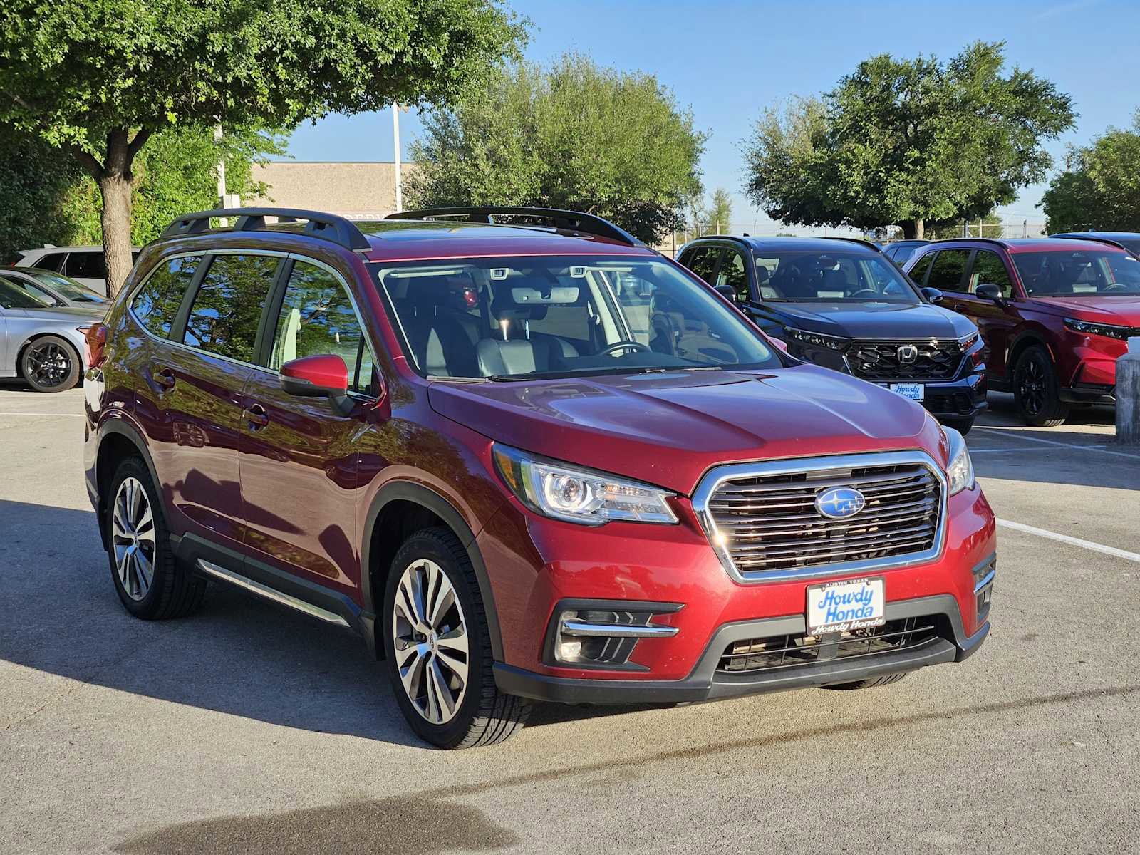 Used 2022 Subaru Ascent Limited w/ Technology Package image 3