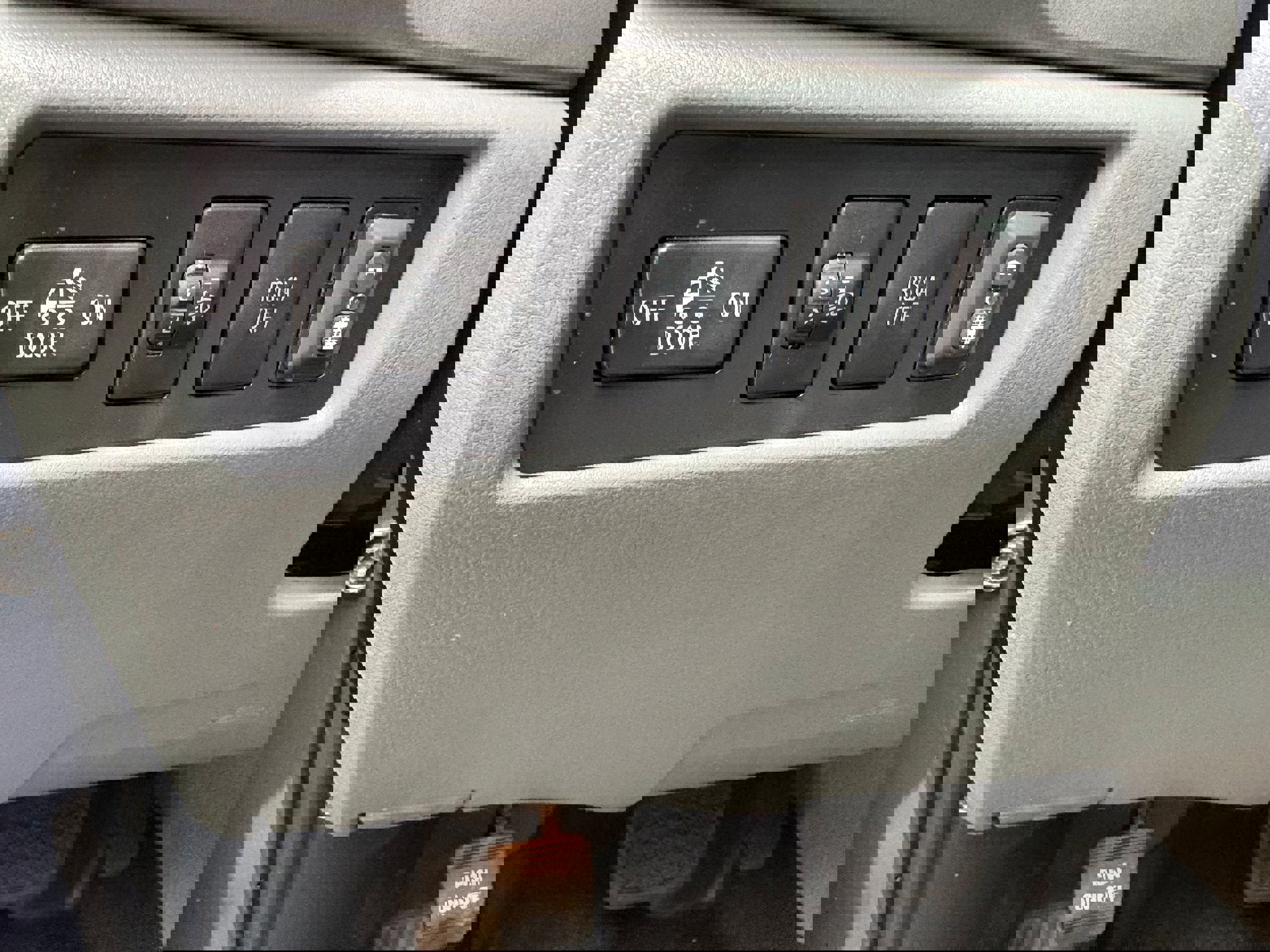 Used 2010 Toyota Tundra 4x4 Double Cab image 39