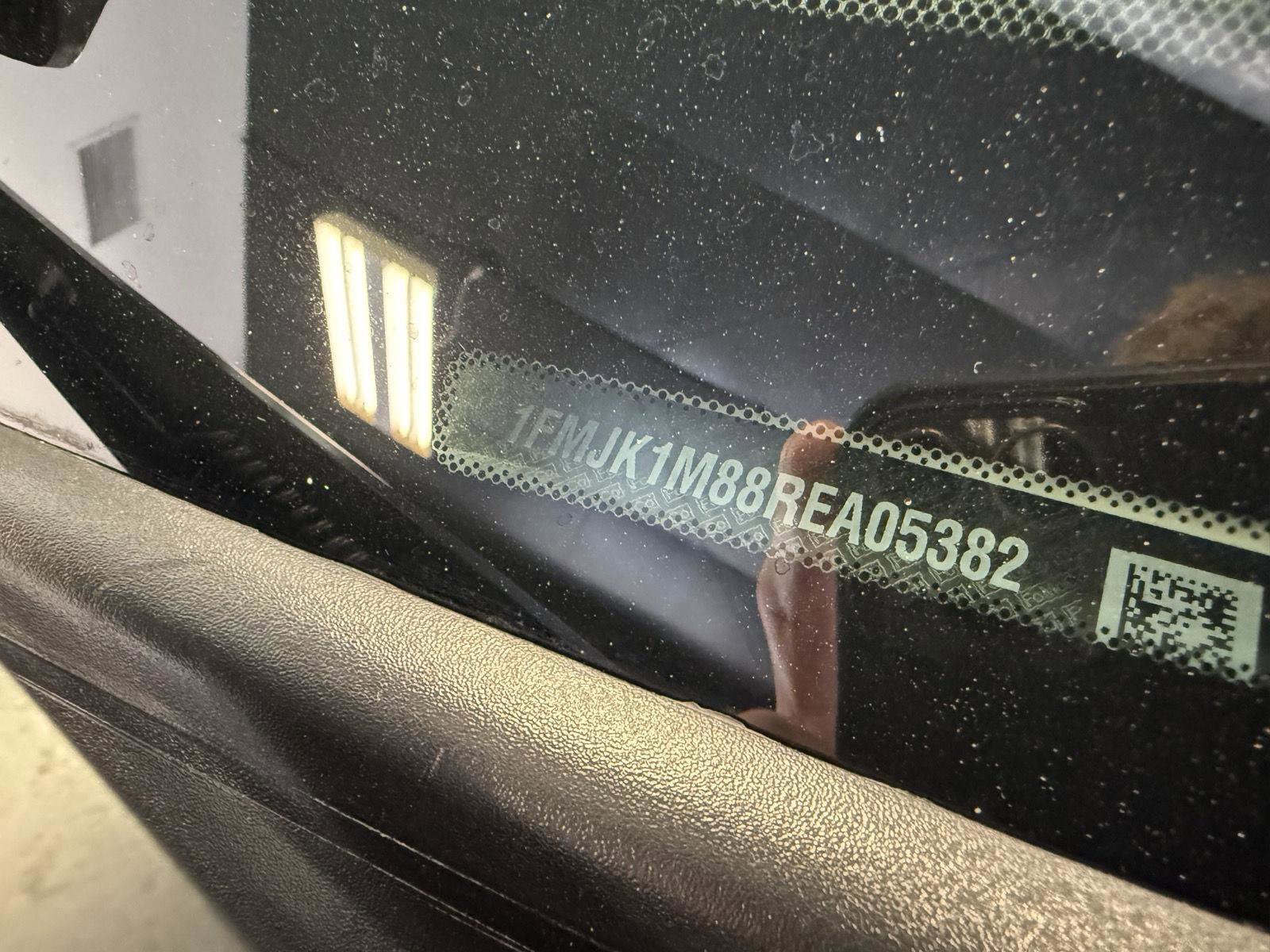 Certified 2024 Ford Expedition Max Platinum image 28