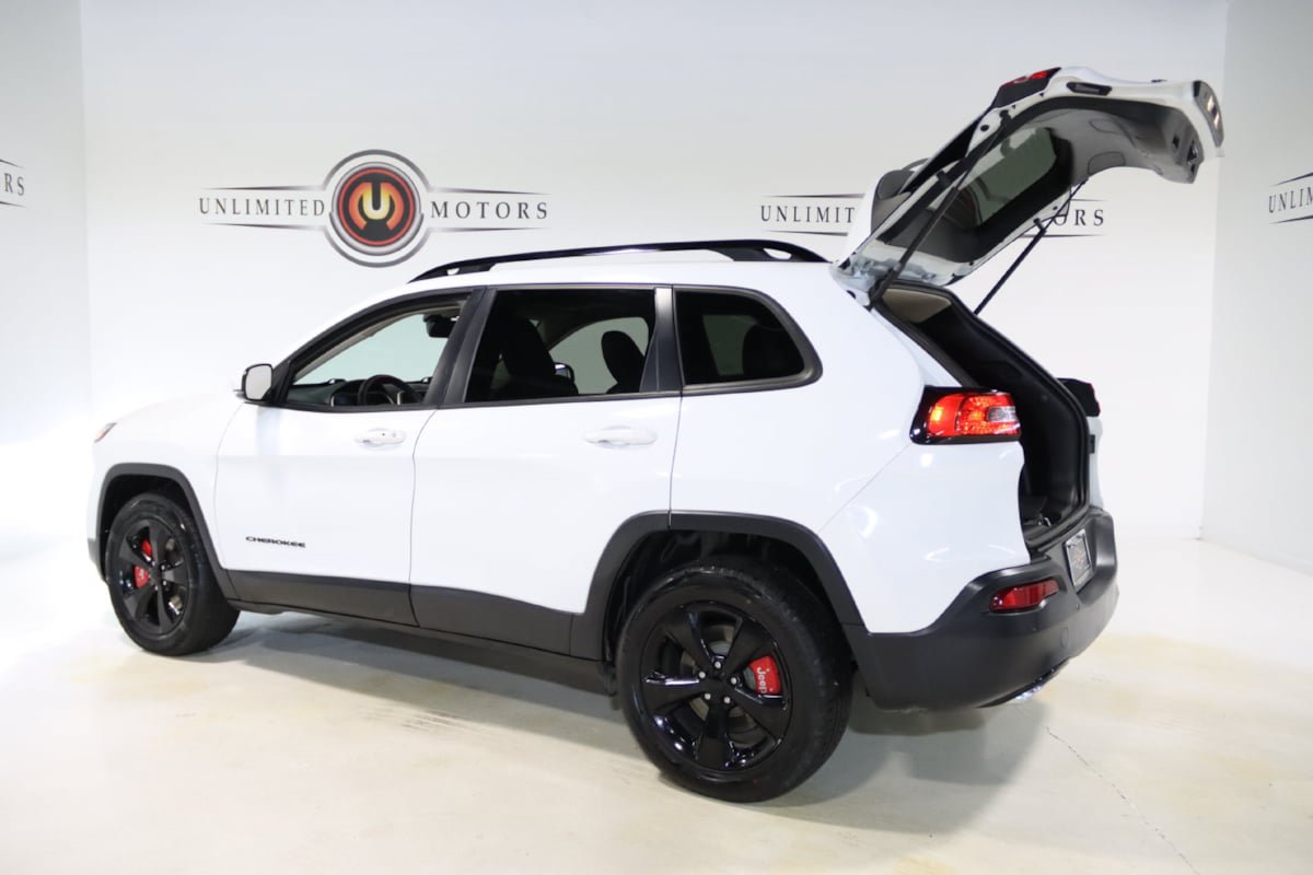 Used 2017 Jeep Cherokee High Altitude AWD/4WD image 25