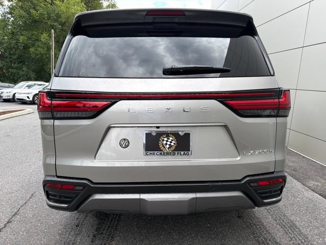Used 2025 Lexus LX 700h Luxury AWD/4WD image 4