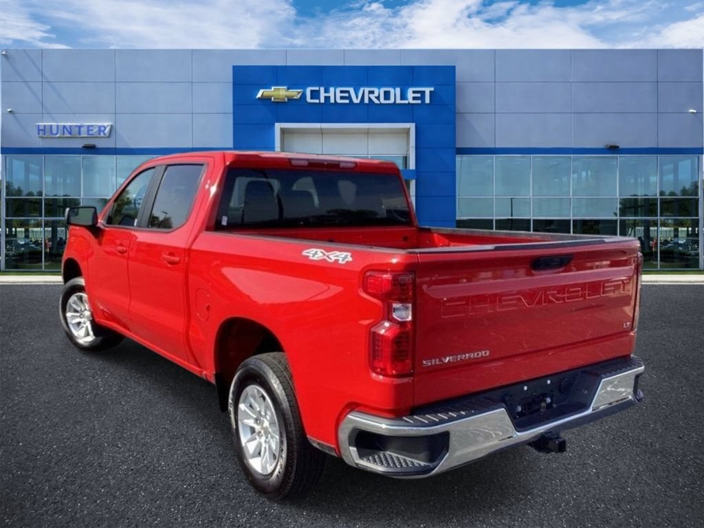 Used 2025 Chevrolet Silverado 1500 LT AWD/4WD image 2
