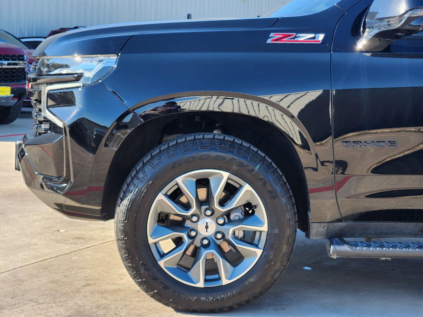 Certified 2023 Chevrolet Tahoe Z71 w/ Luxury Package AWD/4WD image 8