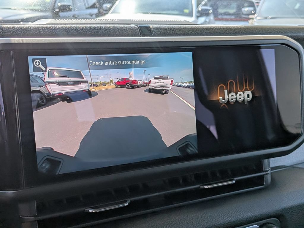 New 2026 Jeep Gladiator Sport AWD/4WD image 18