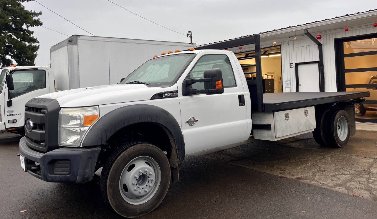Used 2014 Ford F550 2WD Regular Cab Super Duty image 6