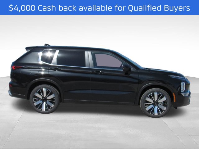 New 2026 Mitsubishi Outlander SE FWD image 2