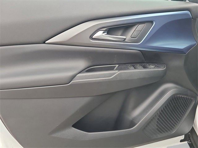 New 2026 Chevrolet Equinox EV LT image 20