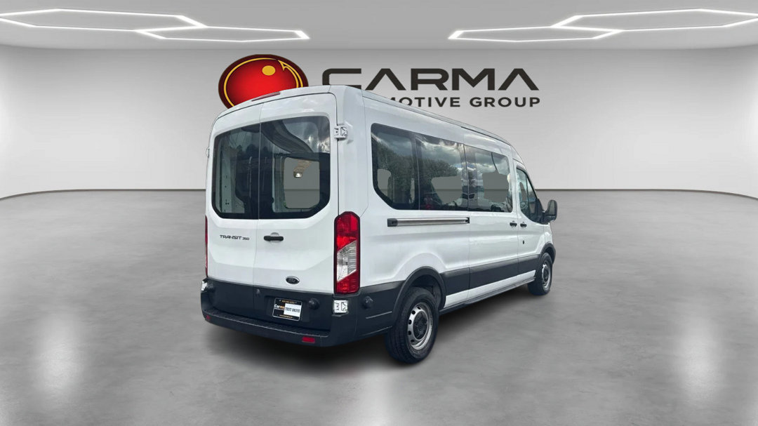 Used 2017 Ford Transit 350 XL image 5