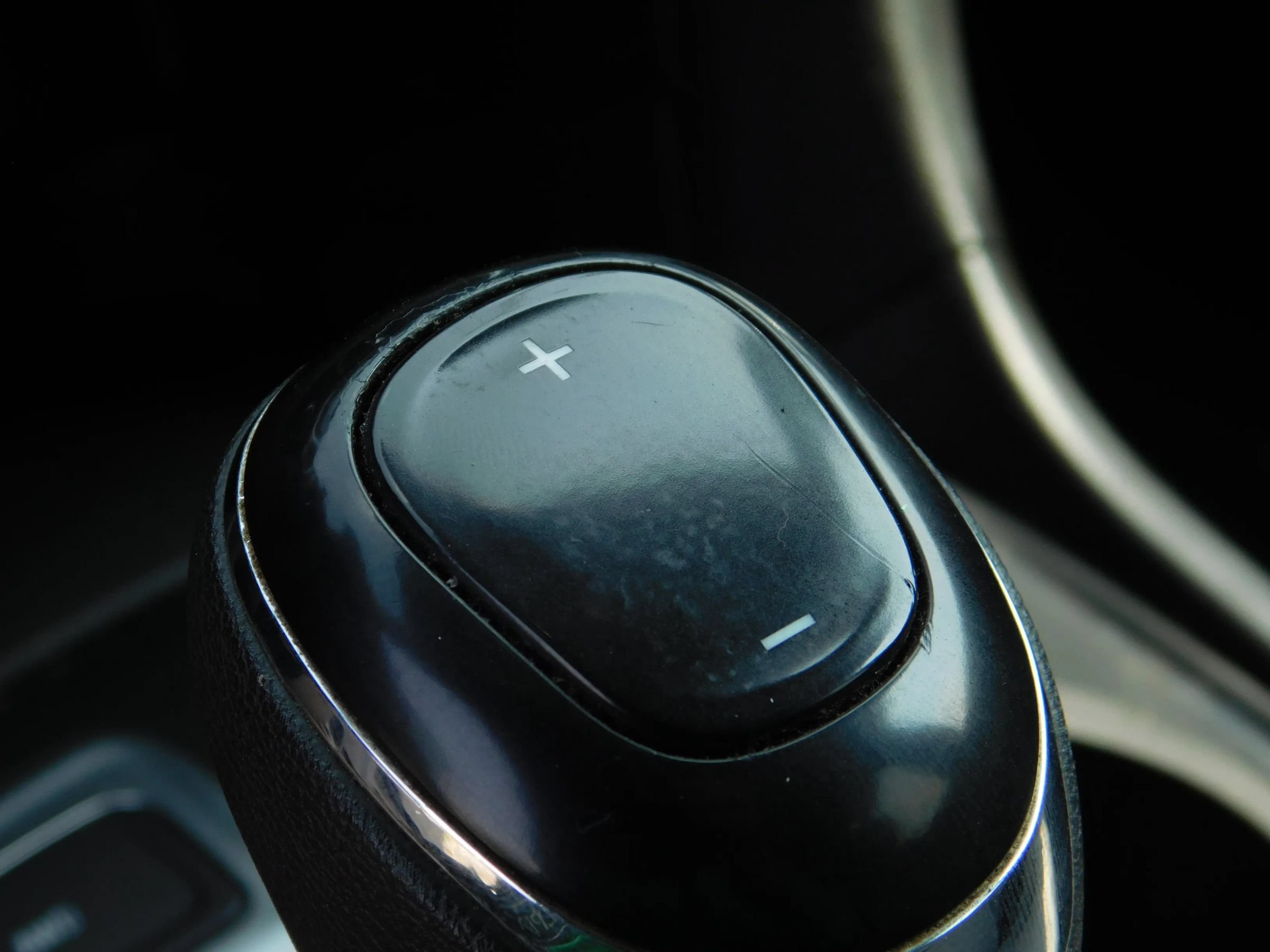 Used 2018 Chevrolet Equinox LS AWD/4WD image 19